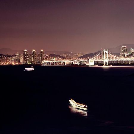 Champ Hostel Busan Buitenkant foto