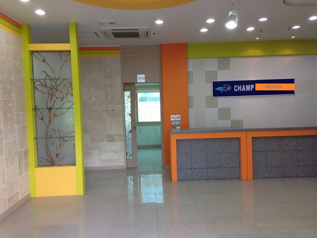 Champ Hostel Busan Buitenkant foto